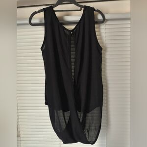 Anthropology Finn & Clover Sleeveless Blouse- Designer/Label Size: Large